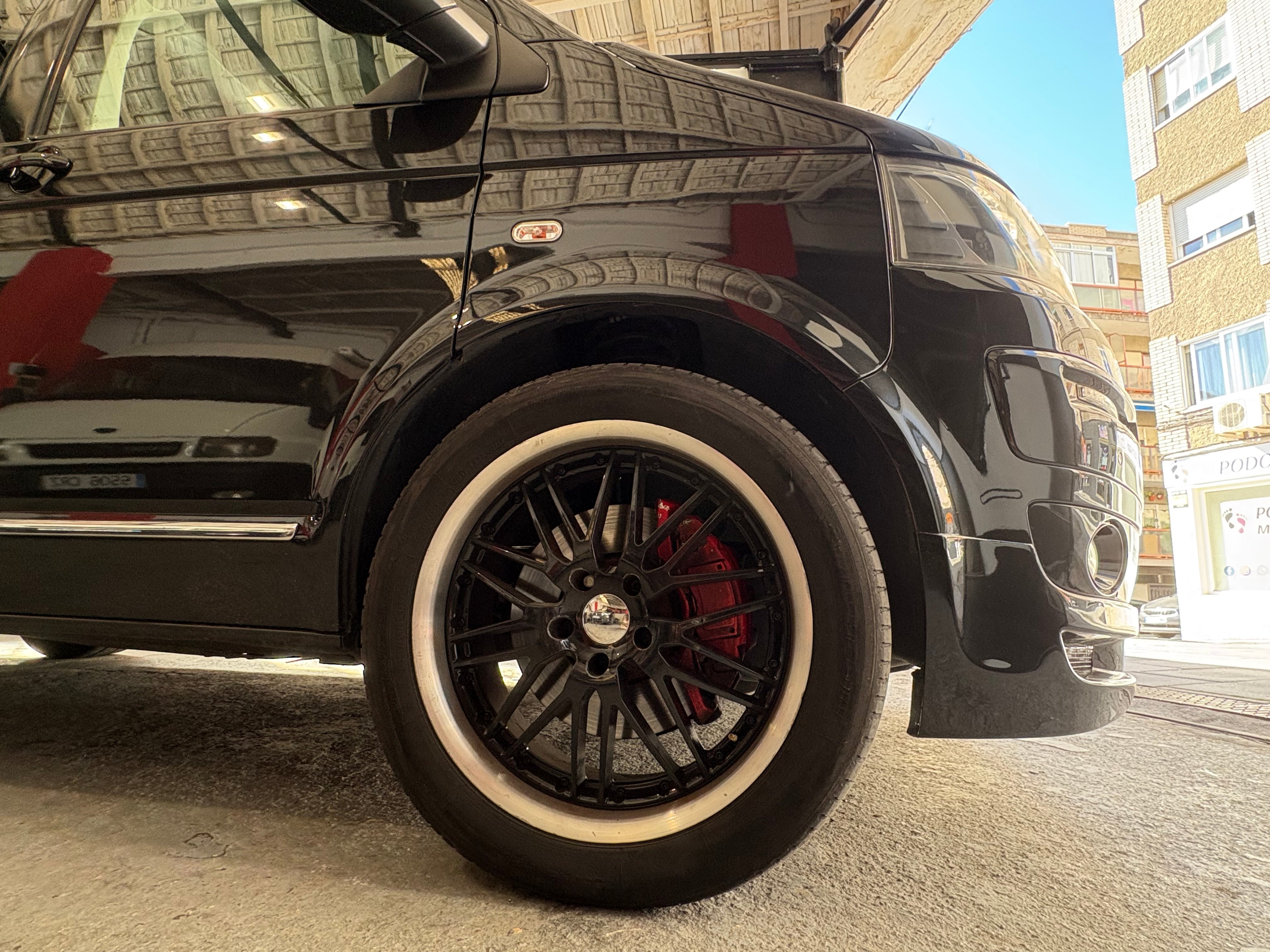 Volkswagen Transporter T6 ABT Multivan