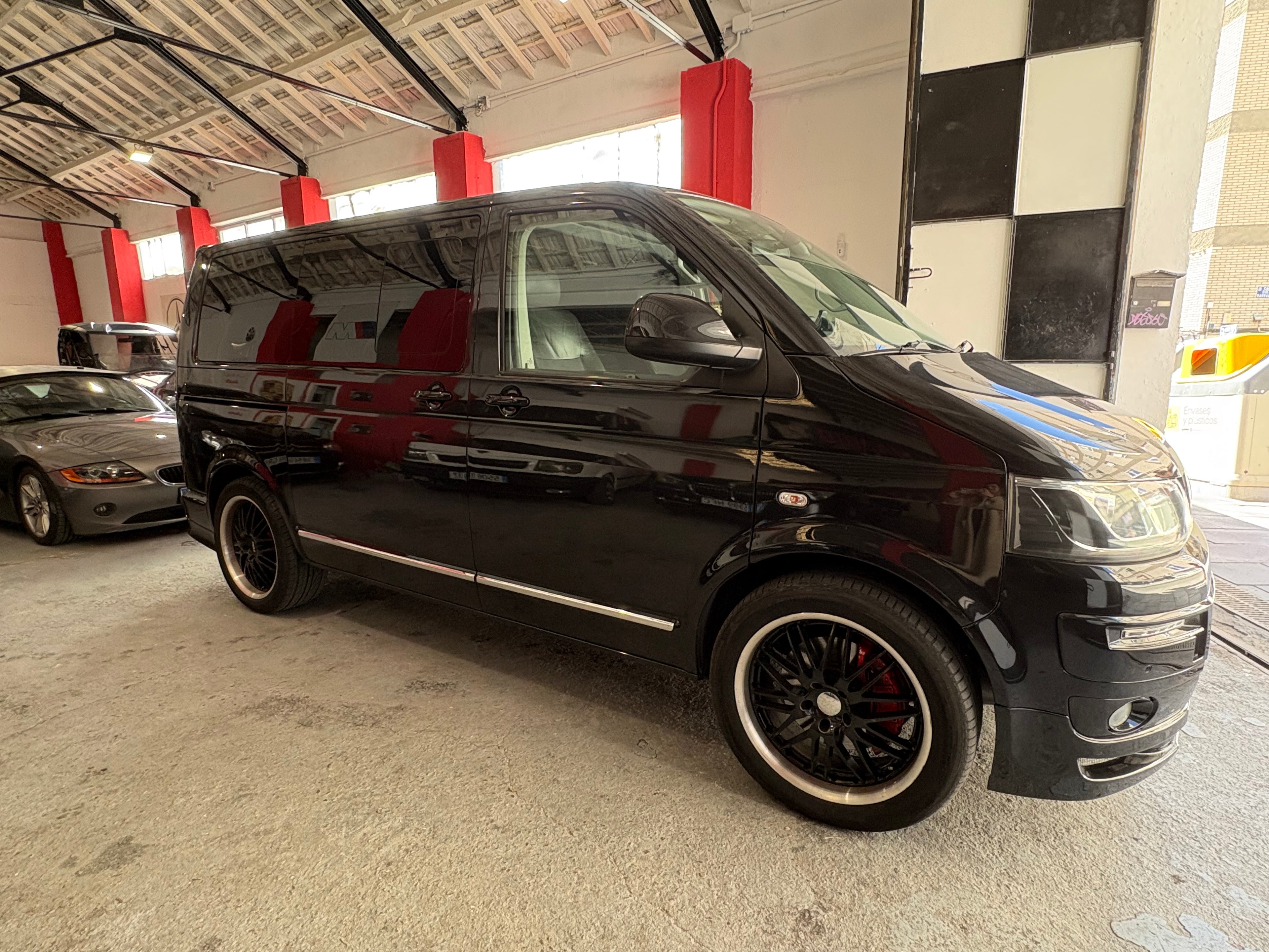 Volkswagen Transporter T6 ABT Multivan